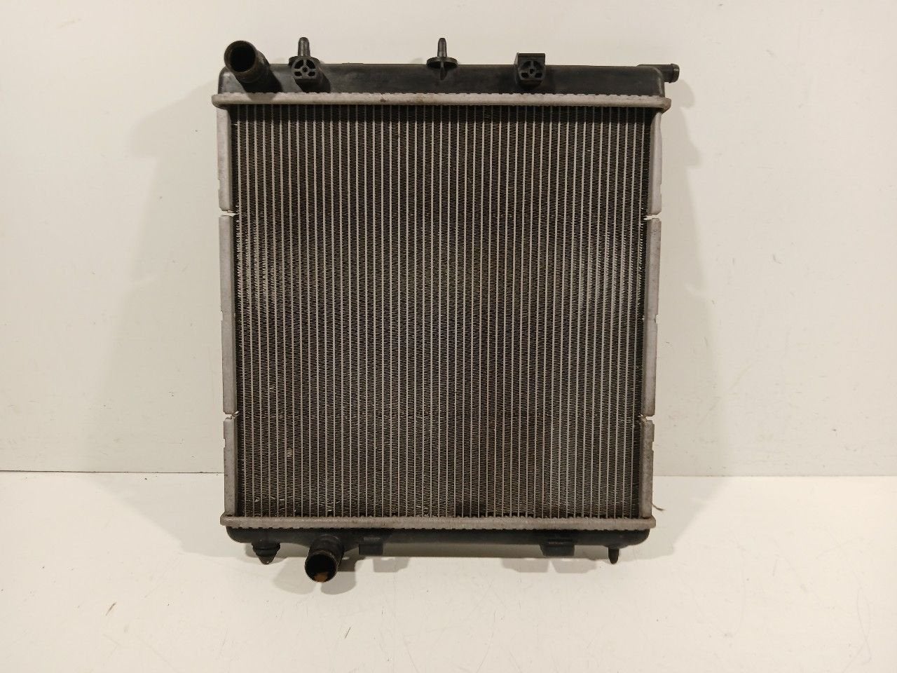 Radiateur Citroën C3, Onderdelen@venauto.nl, Van der Ven Autorecycling B.V., Gebruikt, Ettenseweg 76, 4706 PB Roosendaal, The Netherlands