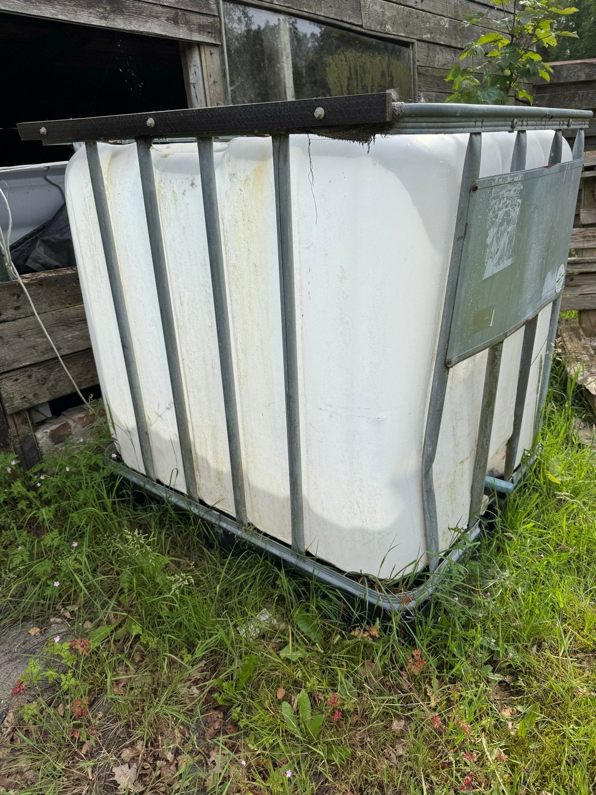 IBC Watertank 1000L met kraan, Tuin en Terras, Regentonnen, Kunststof, Gebruikt, Met kraantje, 150 liter of meer