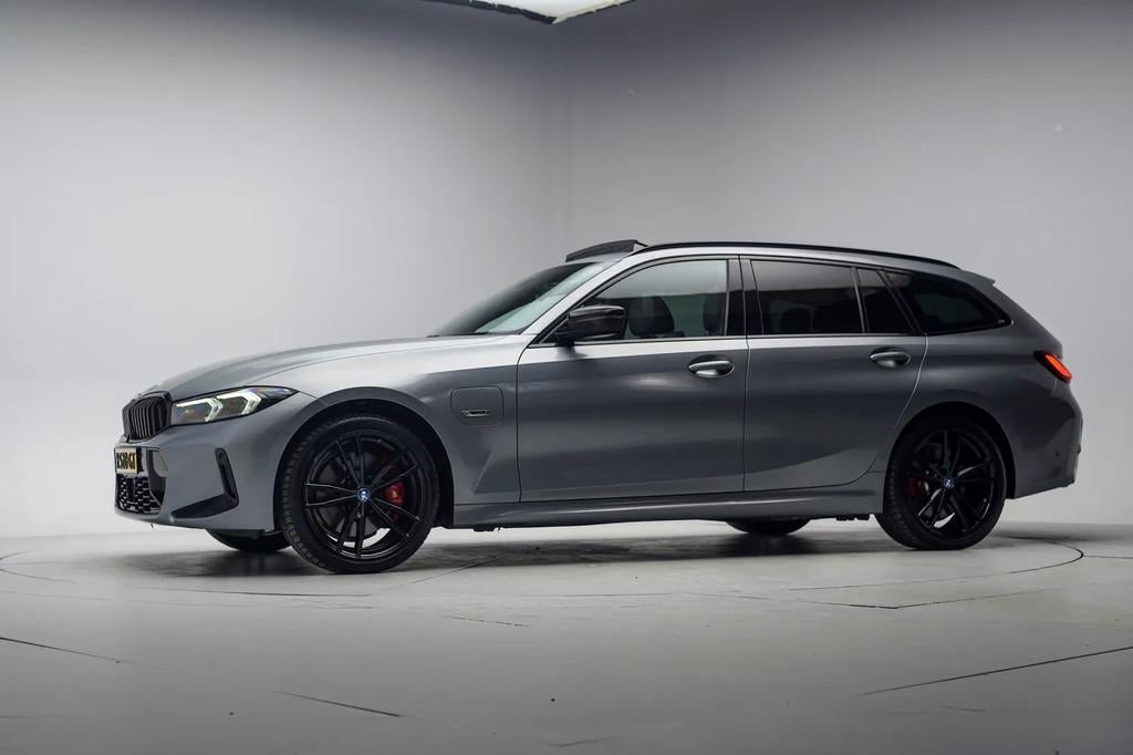 BMW 3-serie 320e M Sport High Executive Facelift [ Panoramad, Automaat, 1998 cc, 1800 kg, Gebruikt