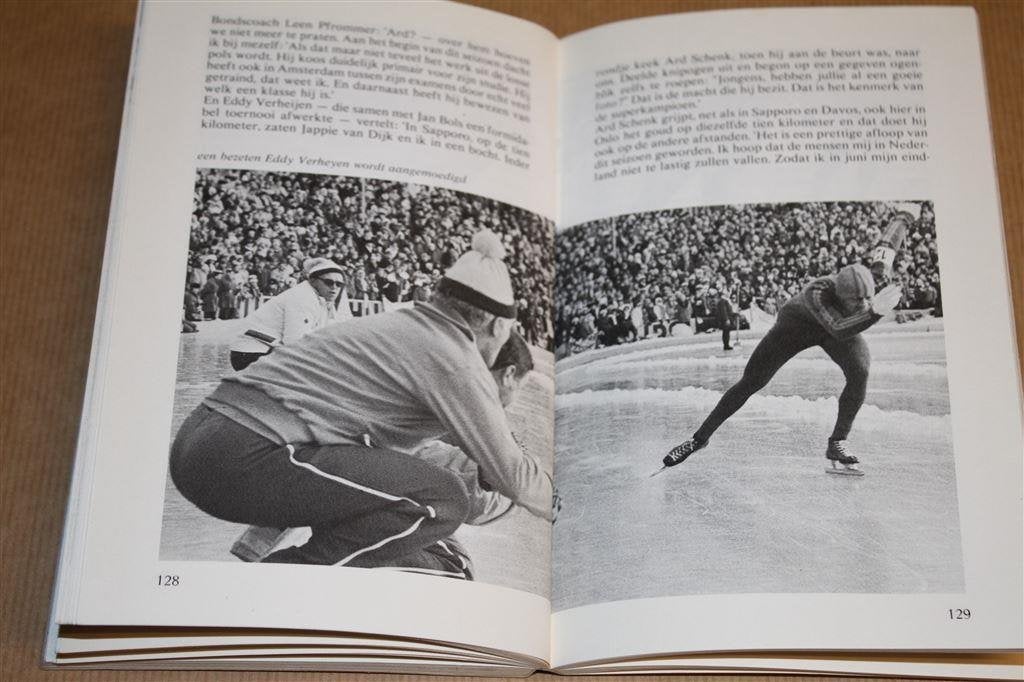 Schaatsgoud '72., Ophalen of Verzenden, Gelezen, Watersport en Hengelsport