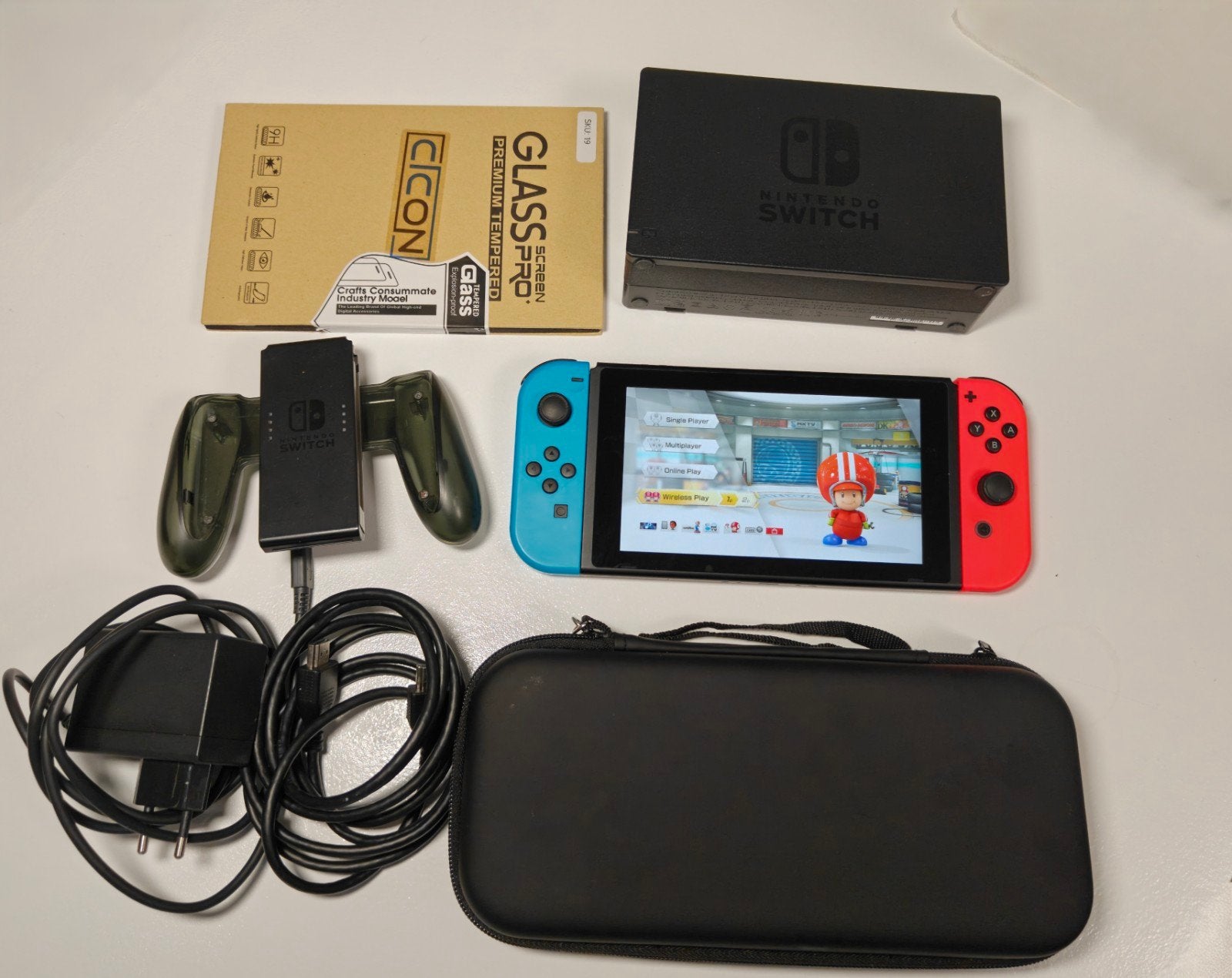 Nintendo Switch V2 Bundle