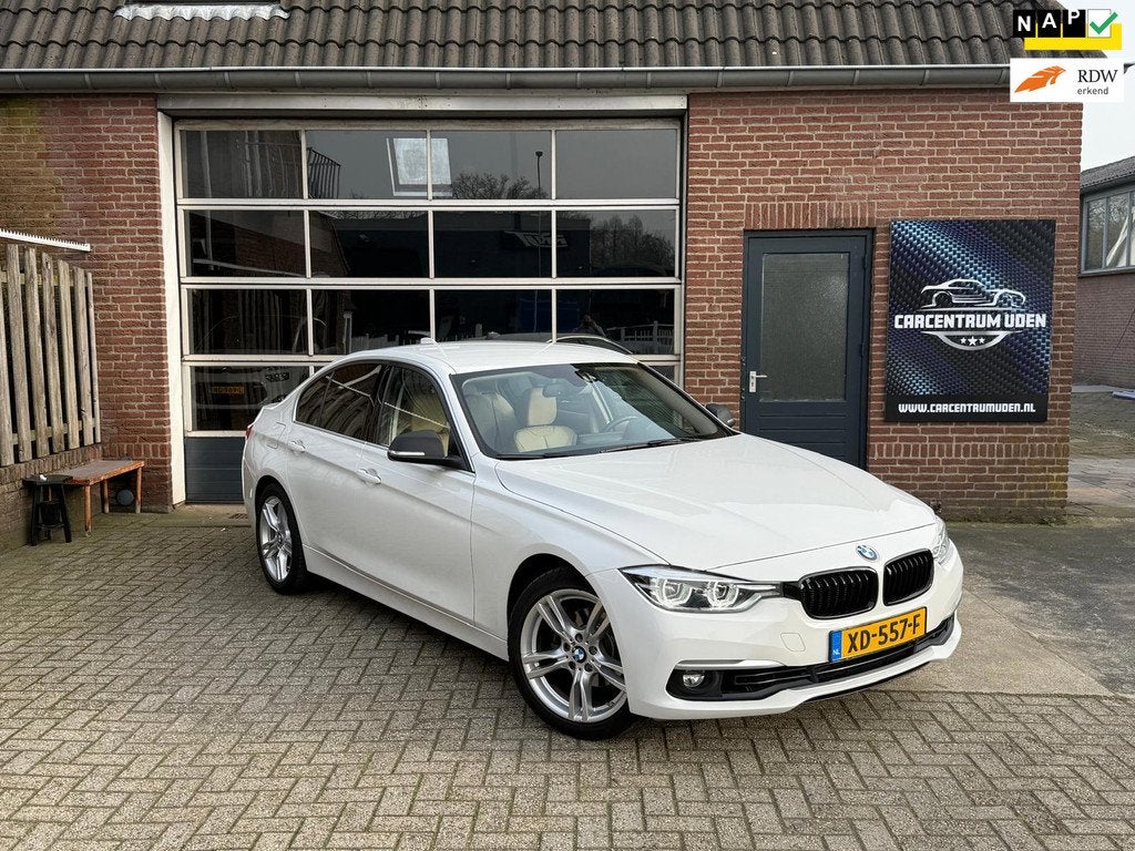 BMW 3-serie 318i Luxury Edition, Auto's, BMW, Te koop, 3-Serie, ABS, Airbags, Airconditioning, Alarm, Apple Carplay, Automatische klimaatregeling
