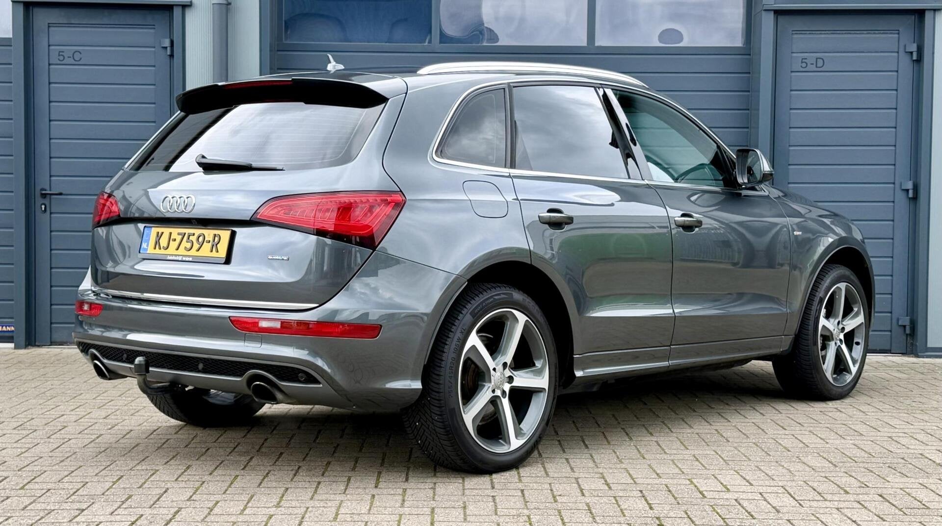 Audi Q5 2.0 TFSI 230pk quattro | S LINE | Automaat | Trekhaa, Auto's, Xenon verlichting, Gebruikt, 4 cilinders, Leder en Stof