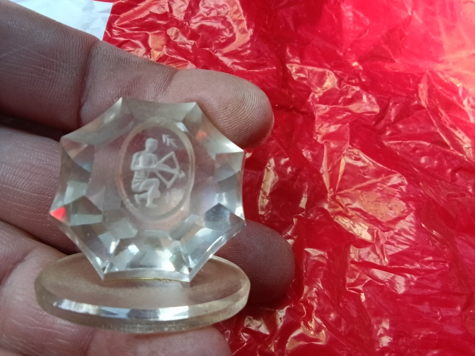 Sterrebeeldje glas kristal, Ophalen, Zo goed als nieuw, Dier