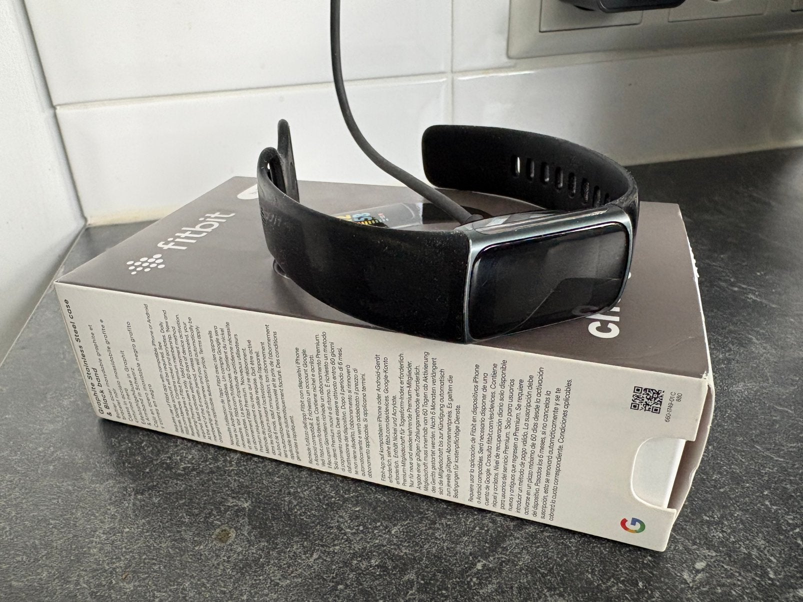Fitbit Charge 5, Zwart, Slaap, Ophalen of Verzenden, Zo goed als nieuw