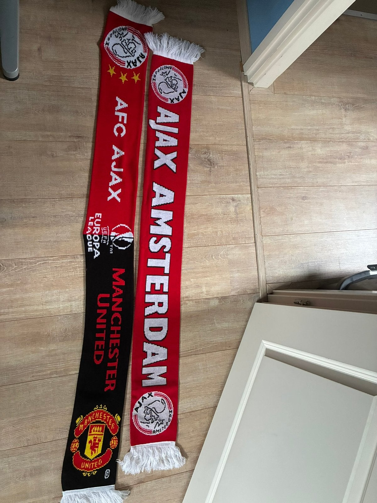 Ajax manchester united sjaal en jonge scharen sjaals, Ophalen of Verzenden, Zo goed als nieuw, Ajax, Vaantje of Sjaal