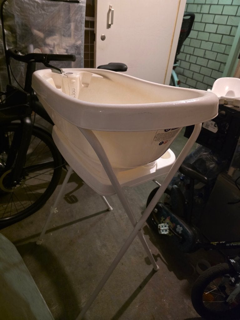 Bébé-jou babybadje met standaard, Ophalen, Gebruikt, Badje, Bébé-jou