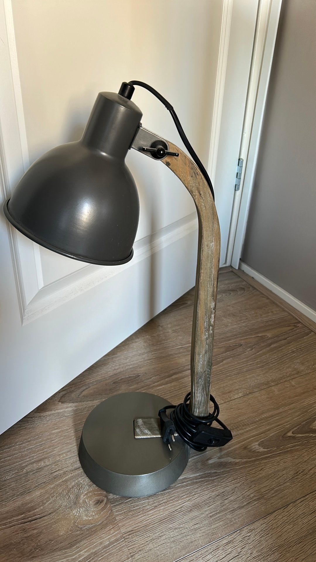 Industriële tafel lamp, Ophalen, Zo goed als nieuw
