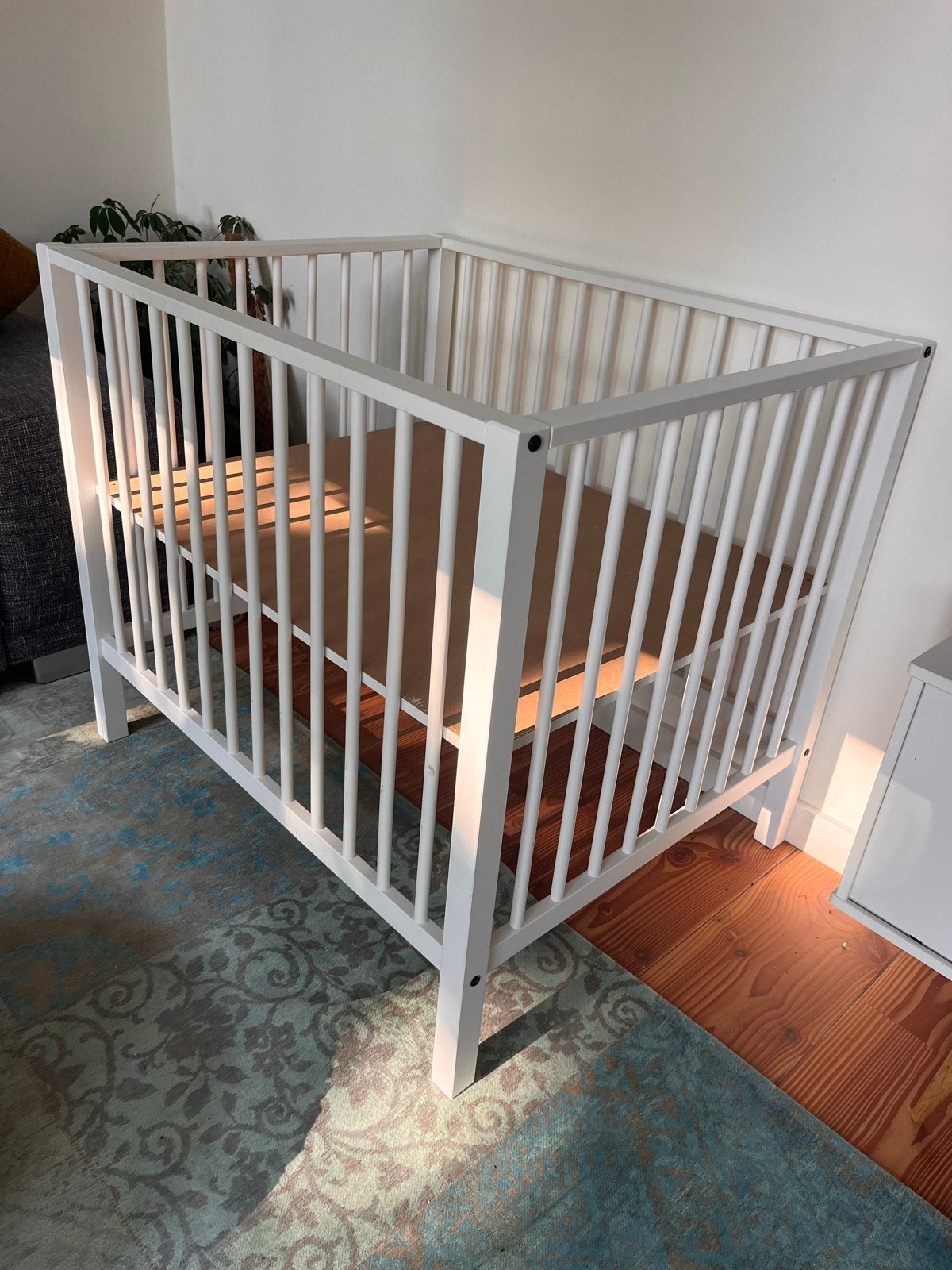 Witte houten box Robin II - verstelbaar, Kinderen en Baby's, Boxen, Ophalen, Gebruikt, Rechthoekig, In hoogte verstelbaar
