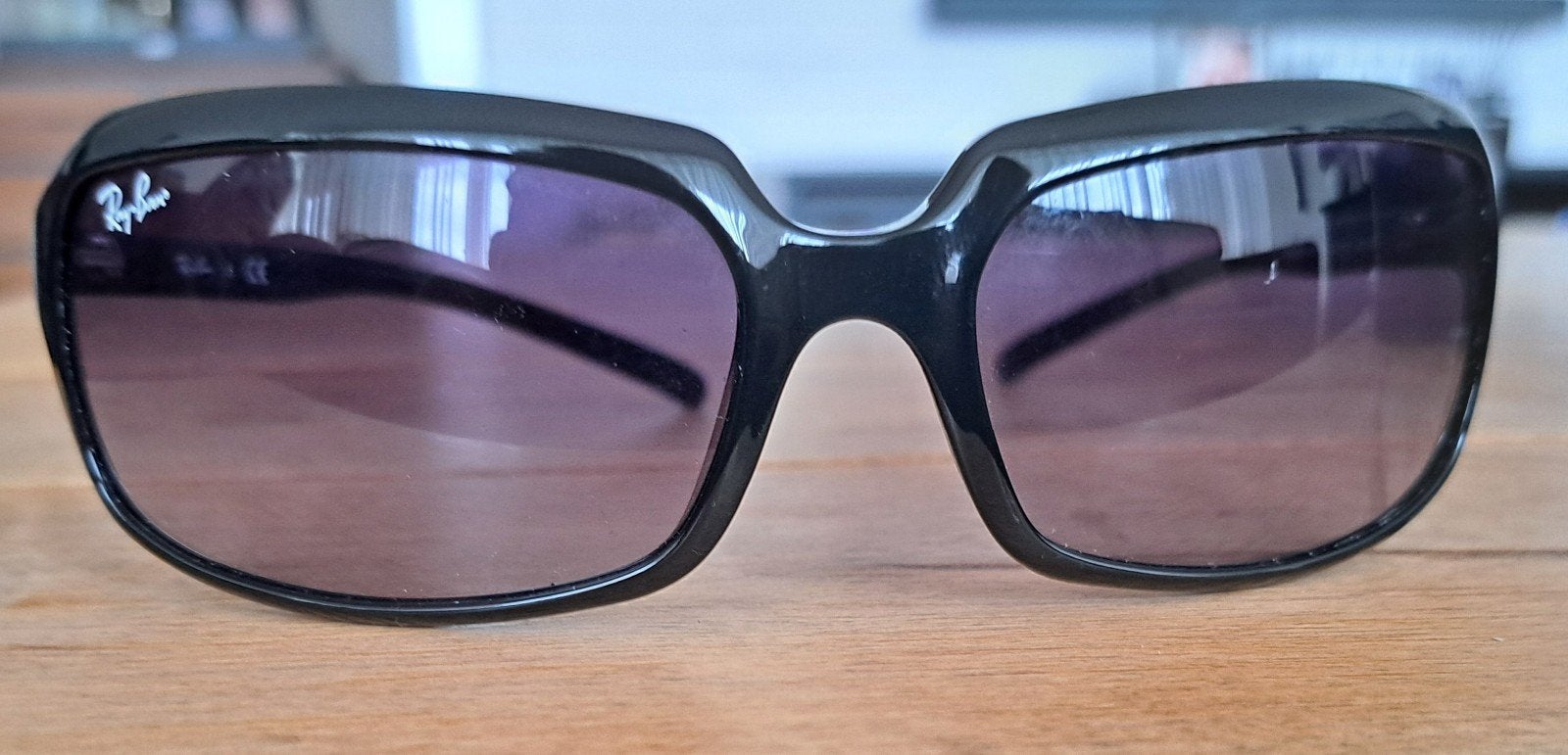 Ray-Ban zwarte dames zonnebril, Ophalen, Zo goed als nieuw, Zwart, Ray-Ban
