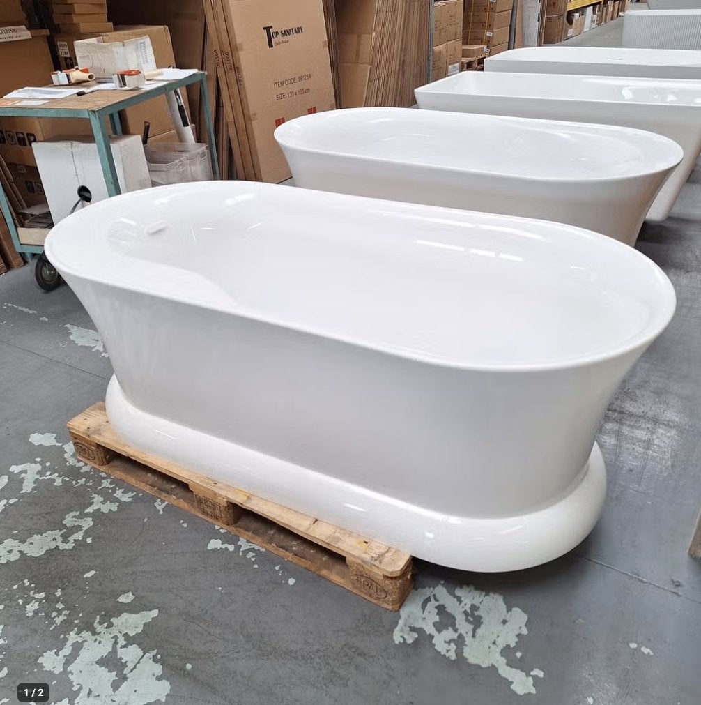 UITVERKOOP Ligbad, Overloop + Afvoer, Modern, 168cm, Nr377