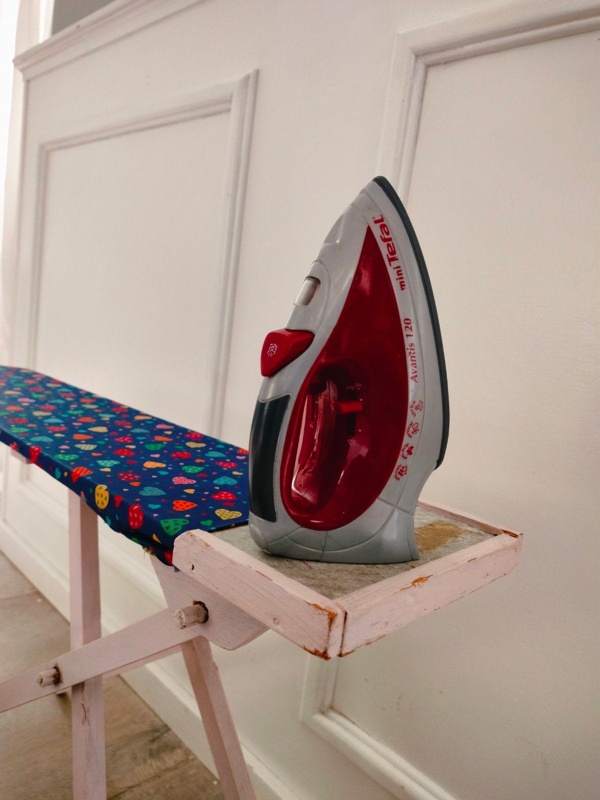 Houten strijkplank met  Tefal speelgoedstrijkijzer, Ophalen of Verzenden