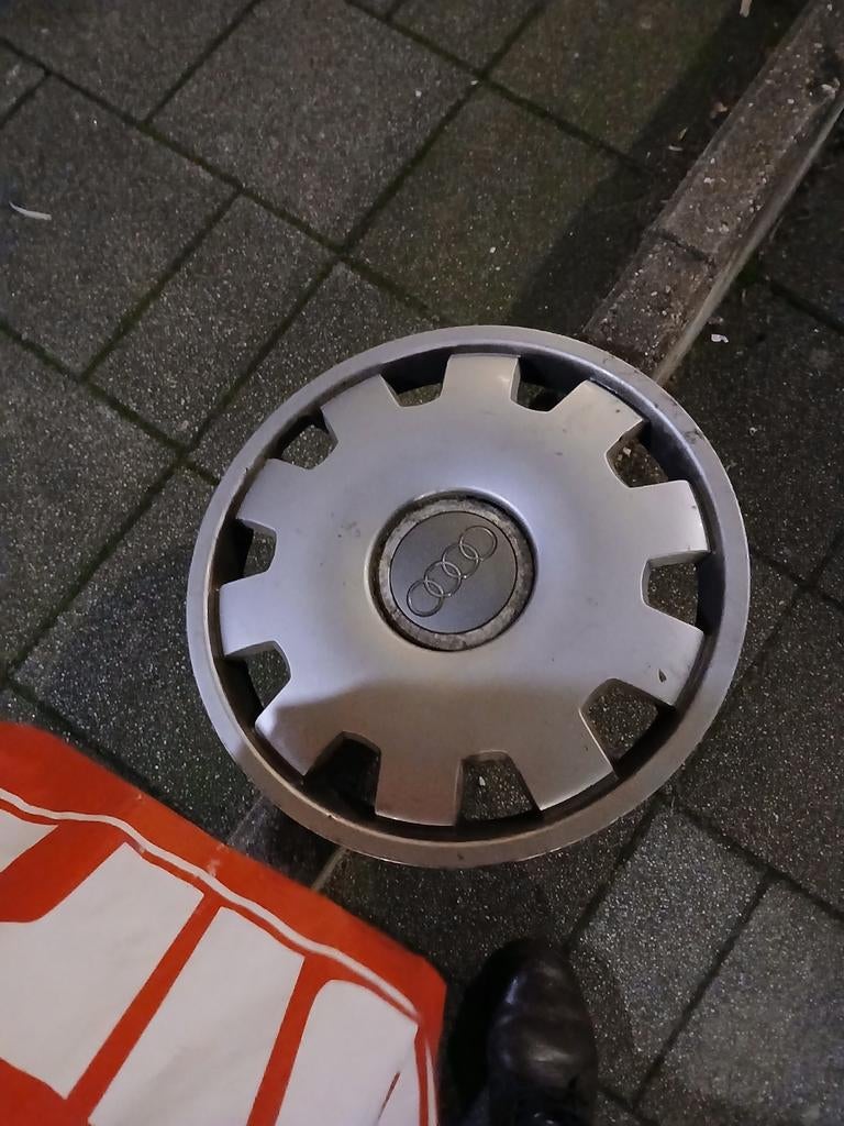 Set van 4Wieldoppen audi, Ophalen of Verzenden