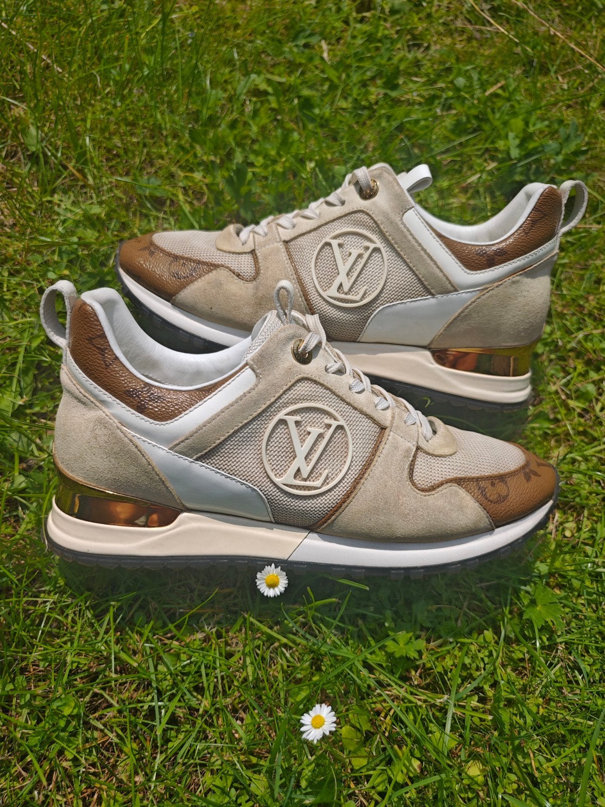 Louis Vuitton Run Away Sneakers Maat 38.5, Bruin, Louis Vuitton, Ophalen of Verzenden, Sneakers of Gympen