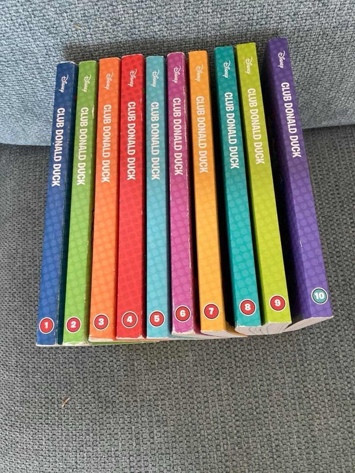 Serie pockets Club Donald Duck 1 t/m 10, Boeken, Strips | Comics, Gelezen, Europa, Ophalen of Verzenden, Meerdere comics