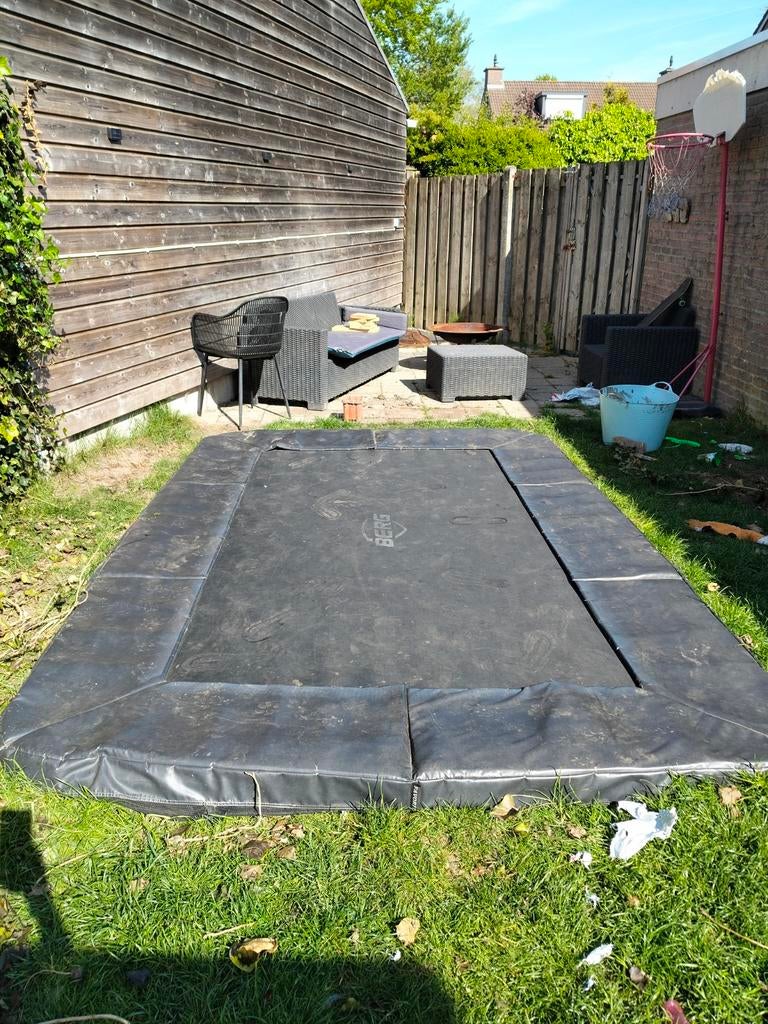 BERG Trampoline Ultim Favorit InGround 330x220cm (2024), Ophalen, Gebruikt