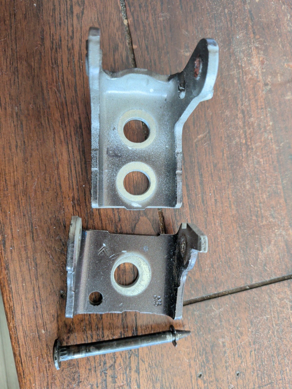 Deurscharnier Peugeot 208 2013 bestuurderskant bovenkant, Auto-onderdelen, Gebruikt, Ophalen of Verzenden, Peugeot, Voor