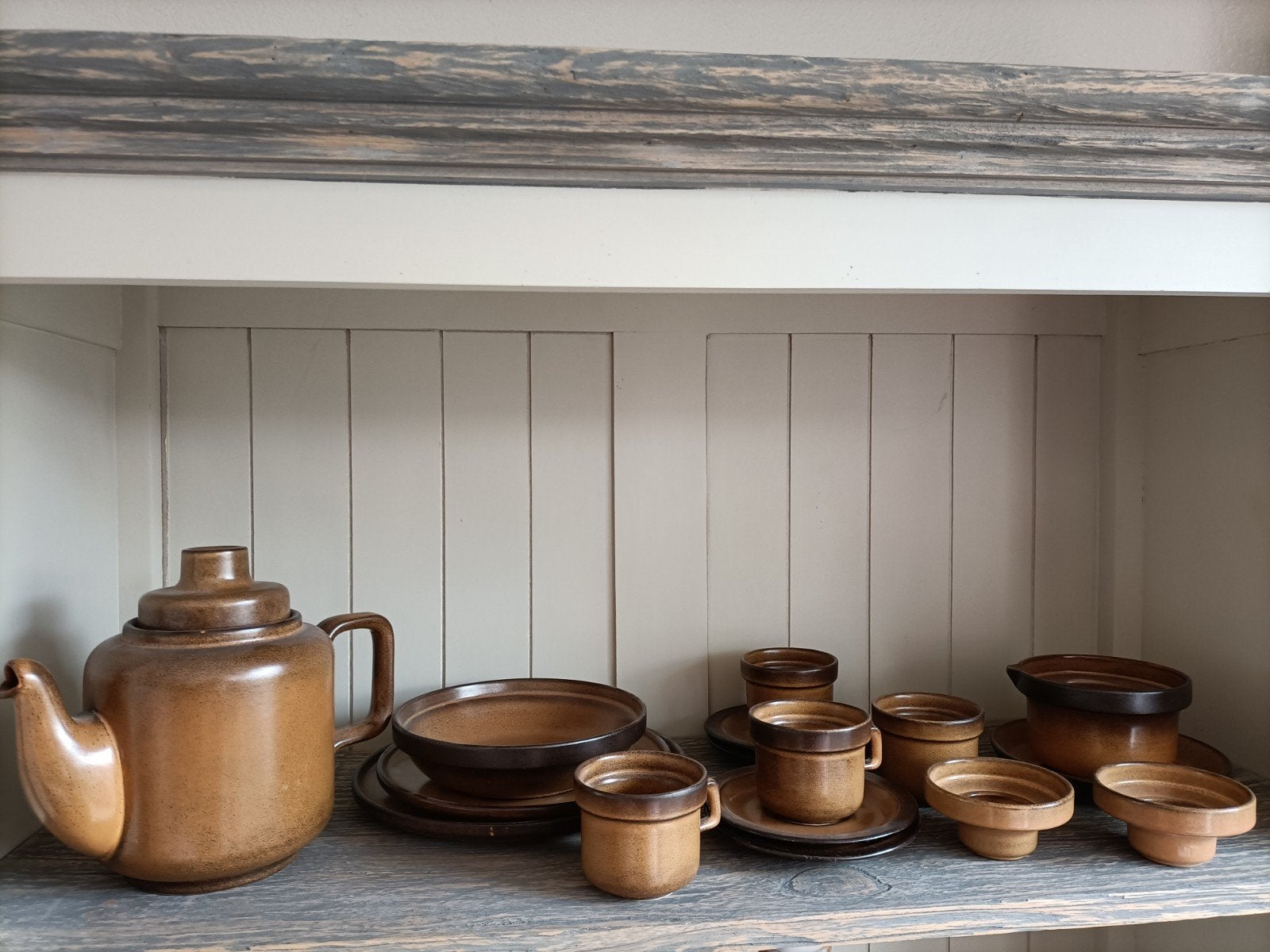 Vintage aardewerk theepot en servies - bruin gespikkeld, Gebruikt, Overige merken, Vintage, Ophalen of Verzenden