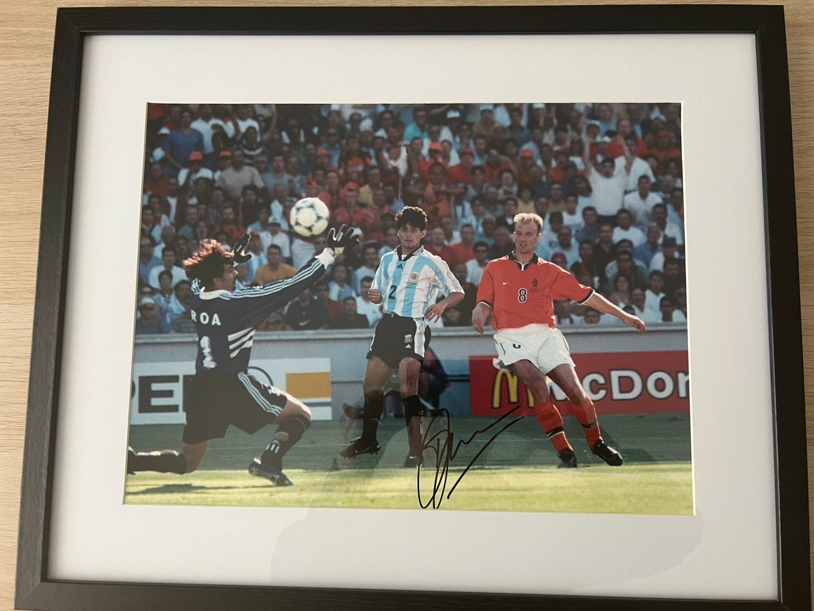 Dennis  Bergkamp 1998 de argentinie doelpunt, Sport, Ophalen of Verzenden, Overige techniek, Met certificaat van echtheid