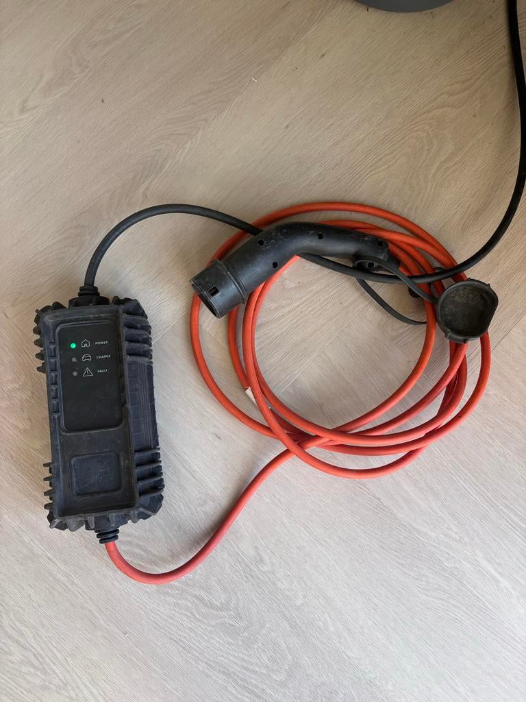 Draagbare EV Laadkabel 220 v en nieuwe opbergtas, Ophalen of Verzenden, Gebruikt, Laadkabel