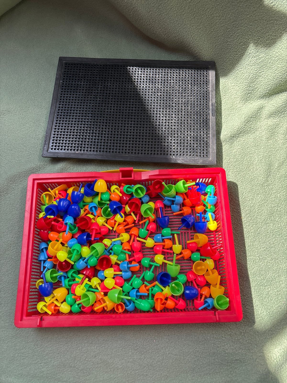 Mozaïek spel met veel gekleurde pionnen, Kinderen en Baby's, Ophalen, Gebruikt, Knutselen