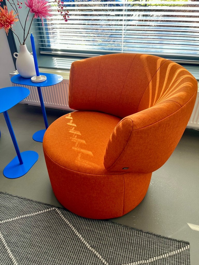 Fauteuil | Draaifauteuil | Draaistoel | Rolf Benz 684 Oranje, Huis en Inrichting, Ophalen, 75 tot 100 cm, Tijdloos, Design, Zo goed als nieuw