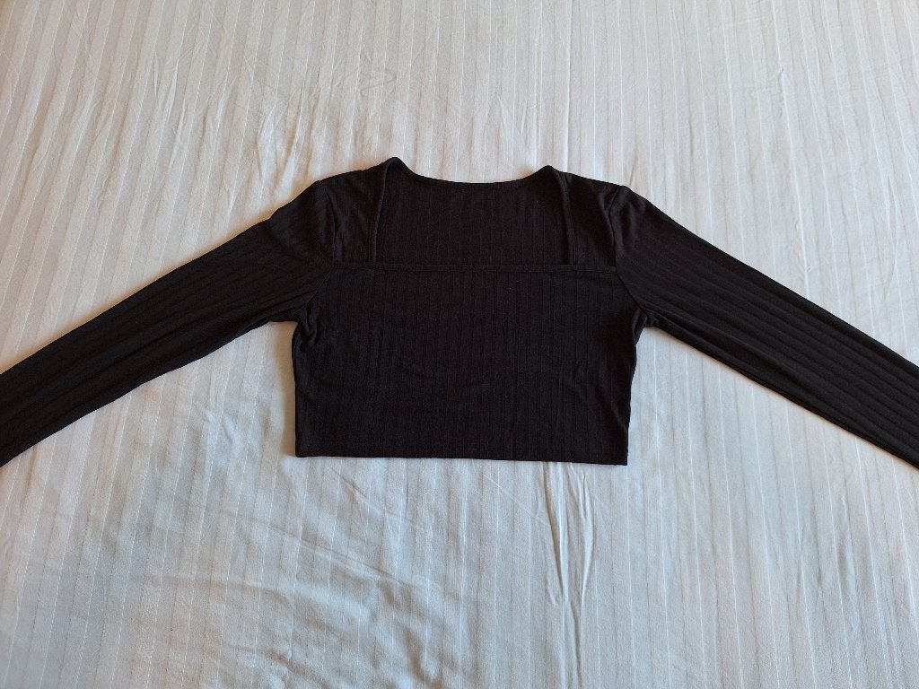 zwarte crop top shirt merk Shein maat 40/42 met streepje, Kleding | Dames, Blouses en Tunieken, Maat 38/40 (M), Zwart, Ophalen of Verzenden