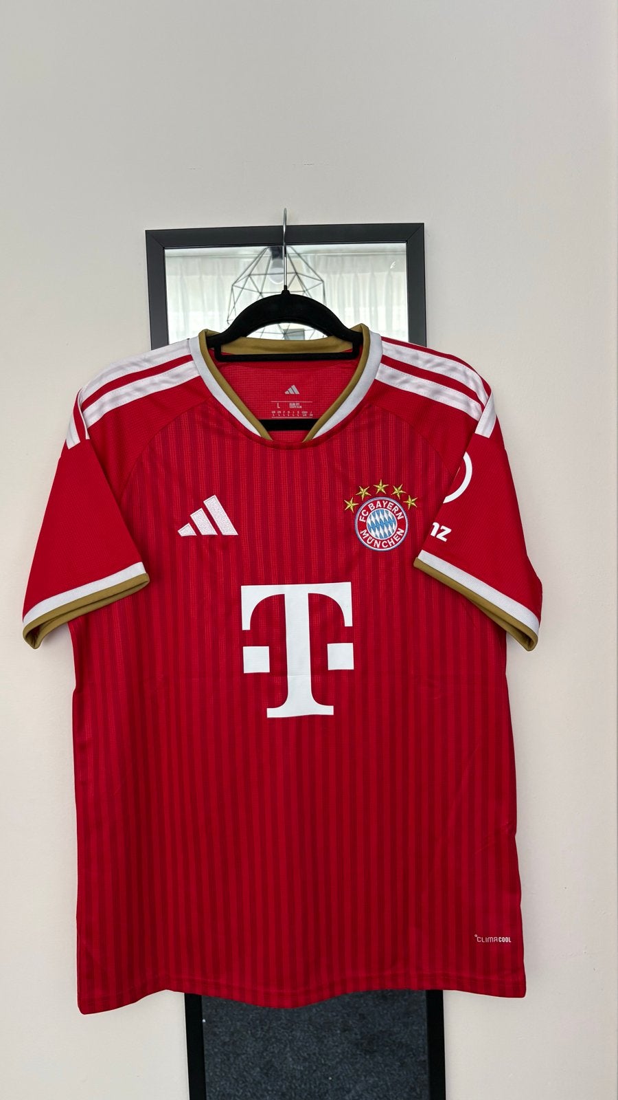 Bayern München BTS Edition J-HOPE & V Voetbalshirts, Ophalen, Nieuw, Shirt