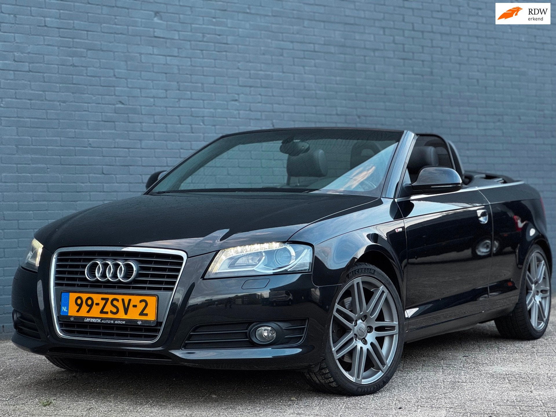 Audi A3 Cabriolet 2.0 TFSI|200PK|3XS-LINE|AUT|XENON|LEDER|NA, Auto's, Dealer onderhouden, 4 cilinders, 4 stoelen, Zwart