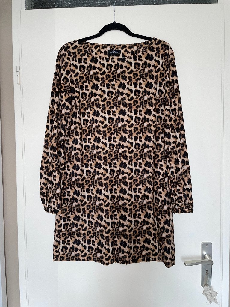 LaDress by Simone panterprint travelstof jurk dress mt L, Bruin, Maat 42/44 (L), Ophalen of Verzenden, Zo goed als nieuw