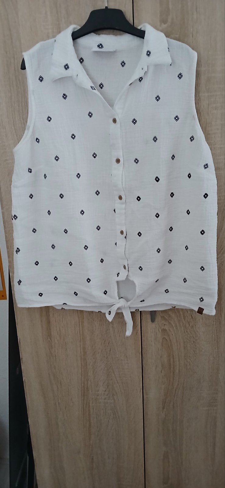 leuke witte mousseline blouse top knoop detail mt L, Ophalen of Verzenden, Zo goed als nieuw, Wit, Korte mouw