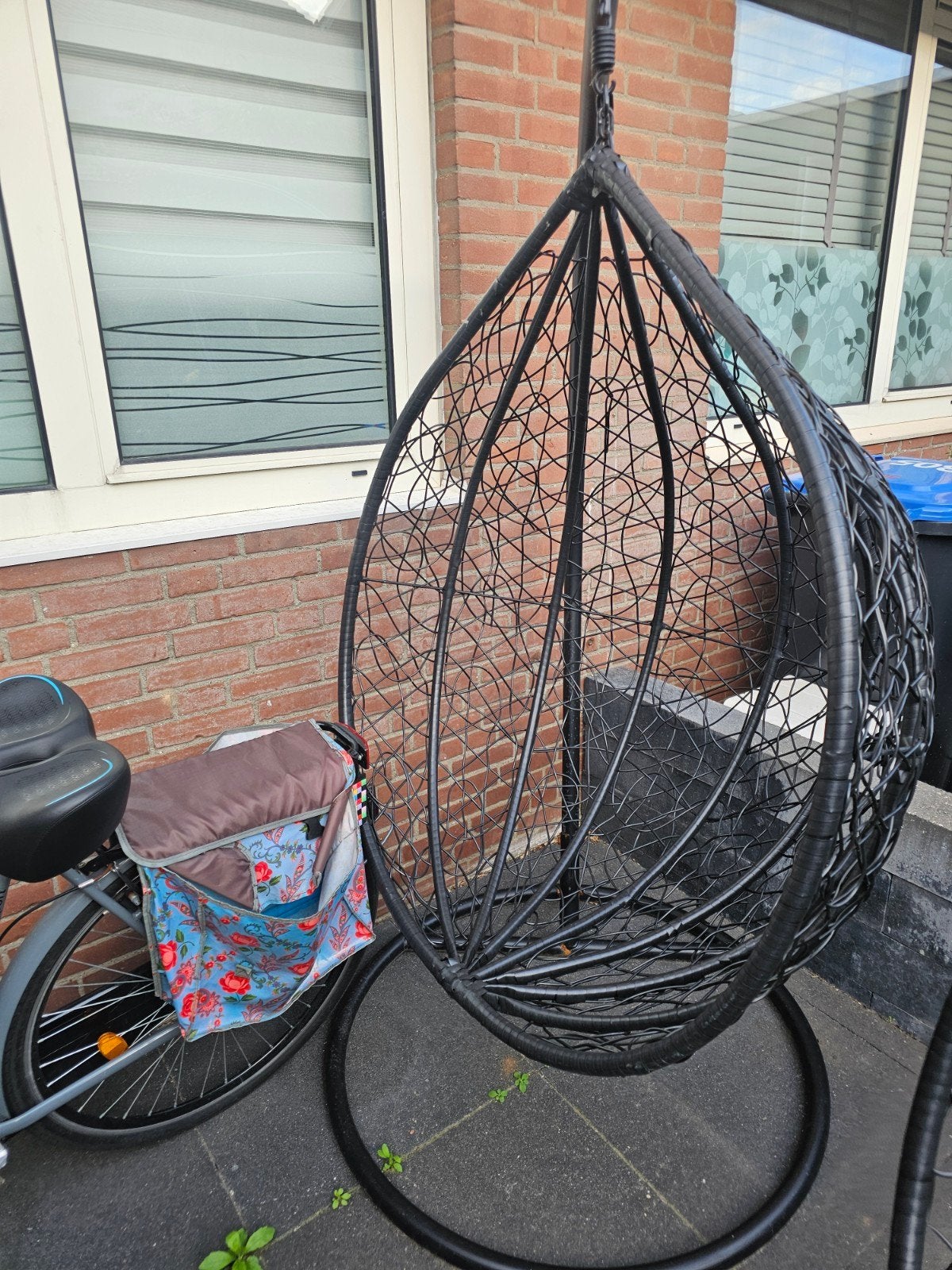 2 hangstoelen, Tuin en Terras, Tuinstoelen, Ophalen