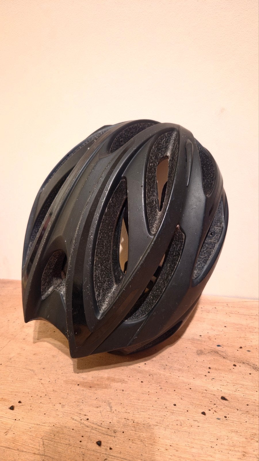 Helm voor wielrennen of fietsen, Fietsen en Brommers, Ophalen of Verzenden