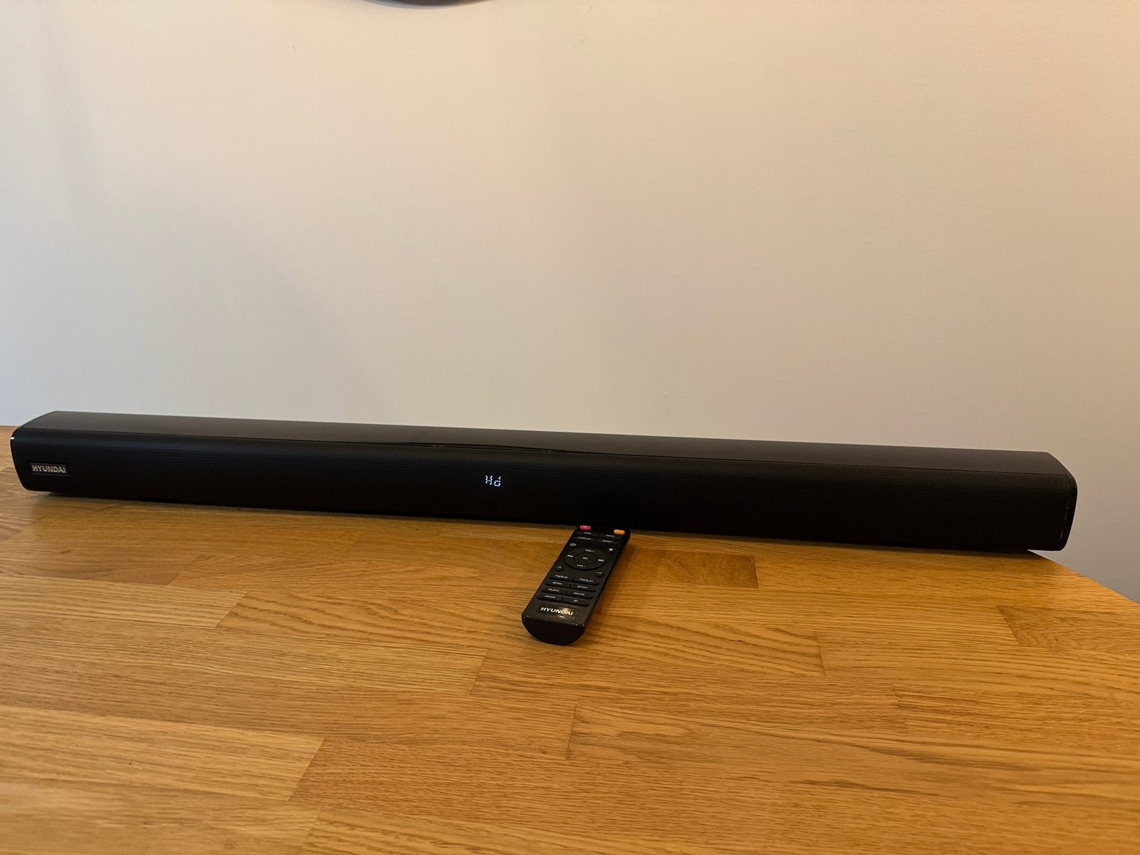 Foto 3 van Hyundai Boom HHE271901 Soundbar 60W + afstandsbediening