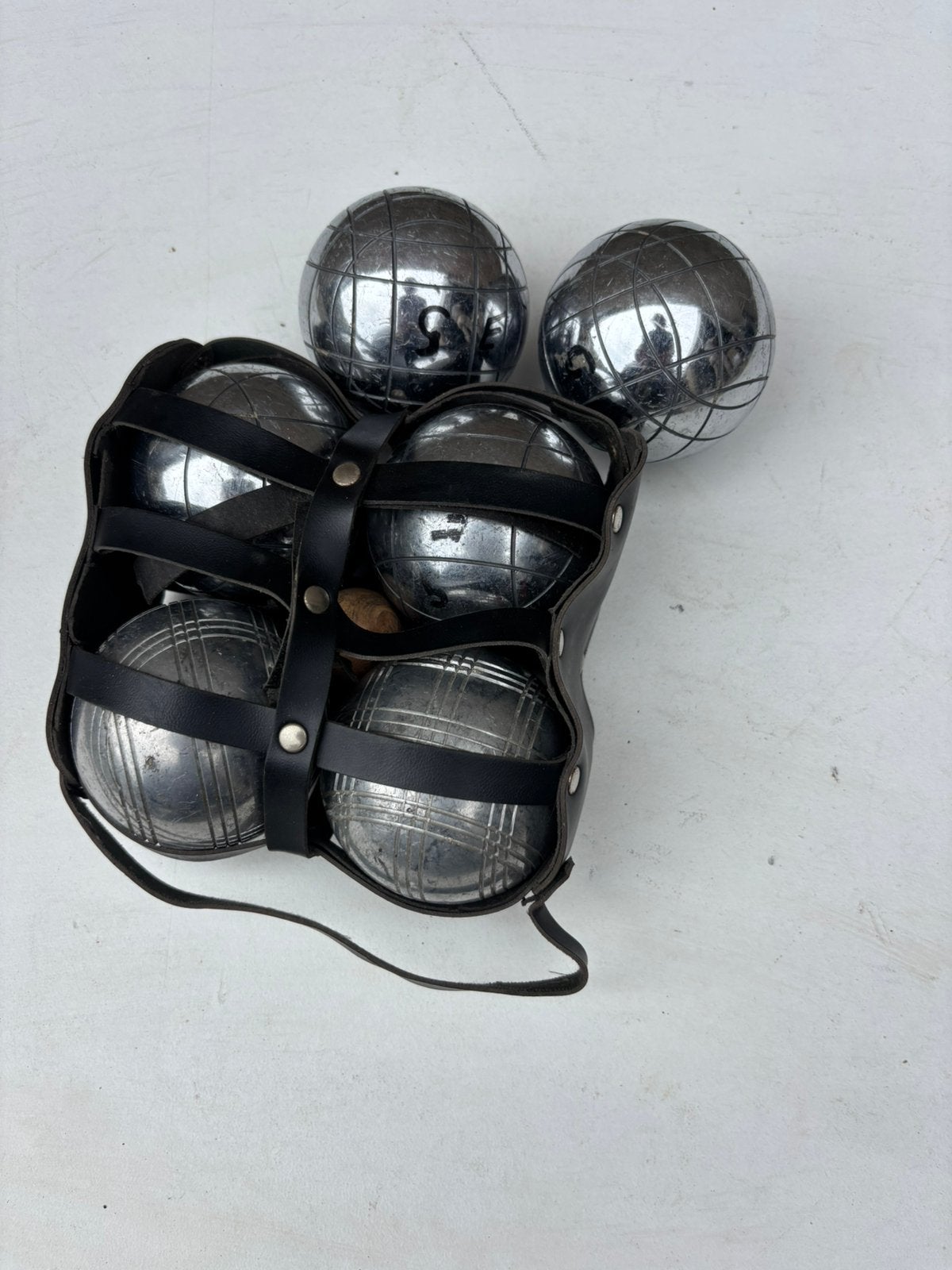 Vintage gebruikte Jeux de Boules ballen set in ledernetje, Ophalen of Verzenden, Gebruikt, Bal