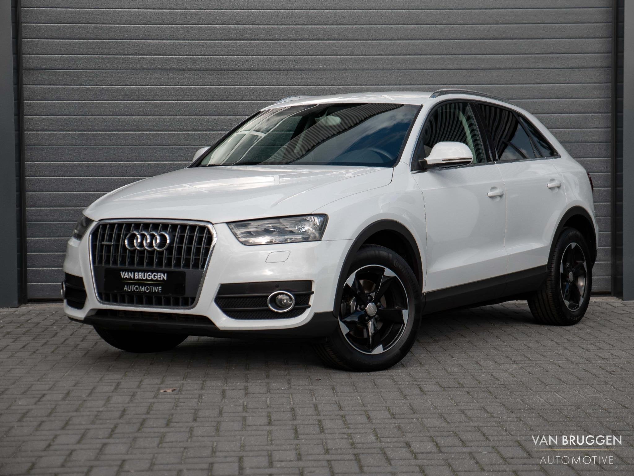 Audi Q3 2.0 TFSI quattro Pro Line Trekhaak Automaat NAP/OrgN, Auto's, Euro 5, Gebruikt, Zwart, 4 cilinders