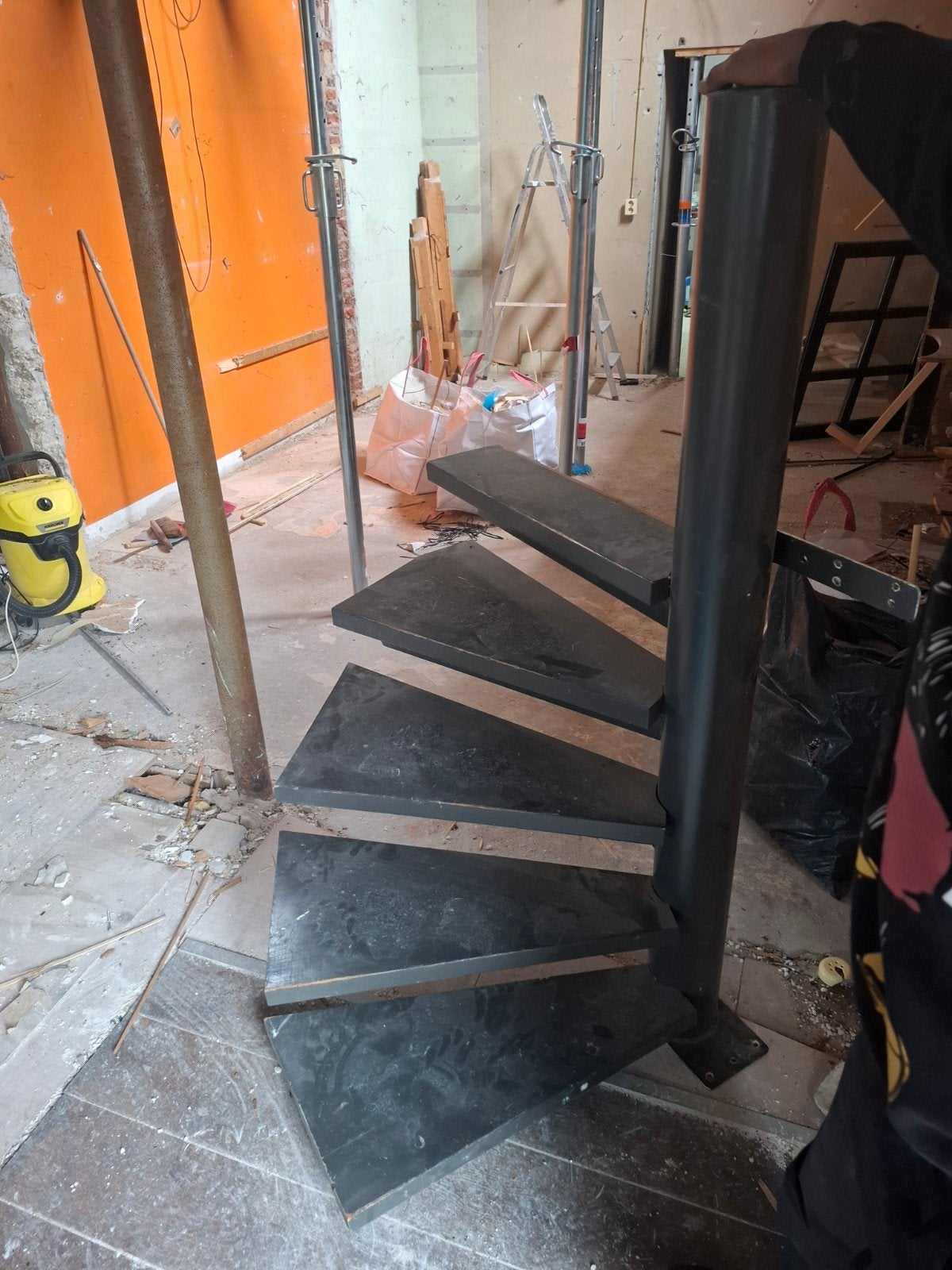 wenteltrap, Doe-het-zelf en Verbouw, Ophalen, Gebruikt, 2 tot 4 meter