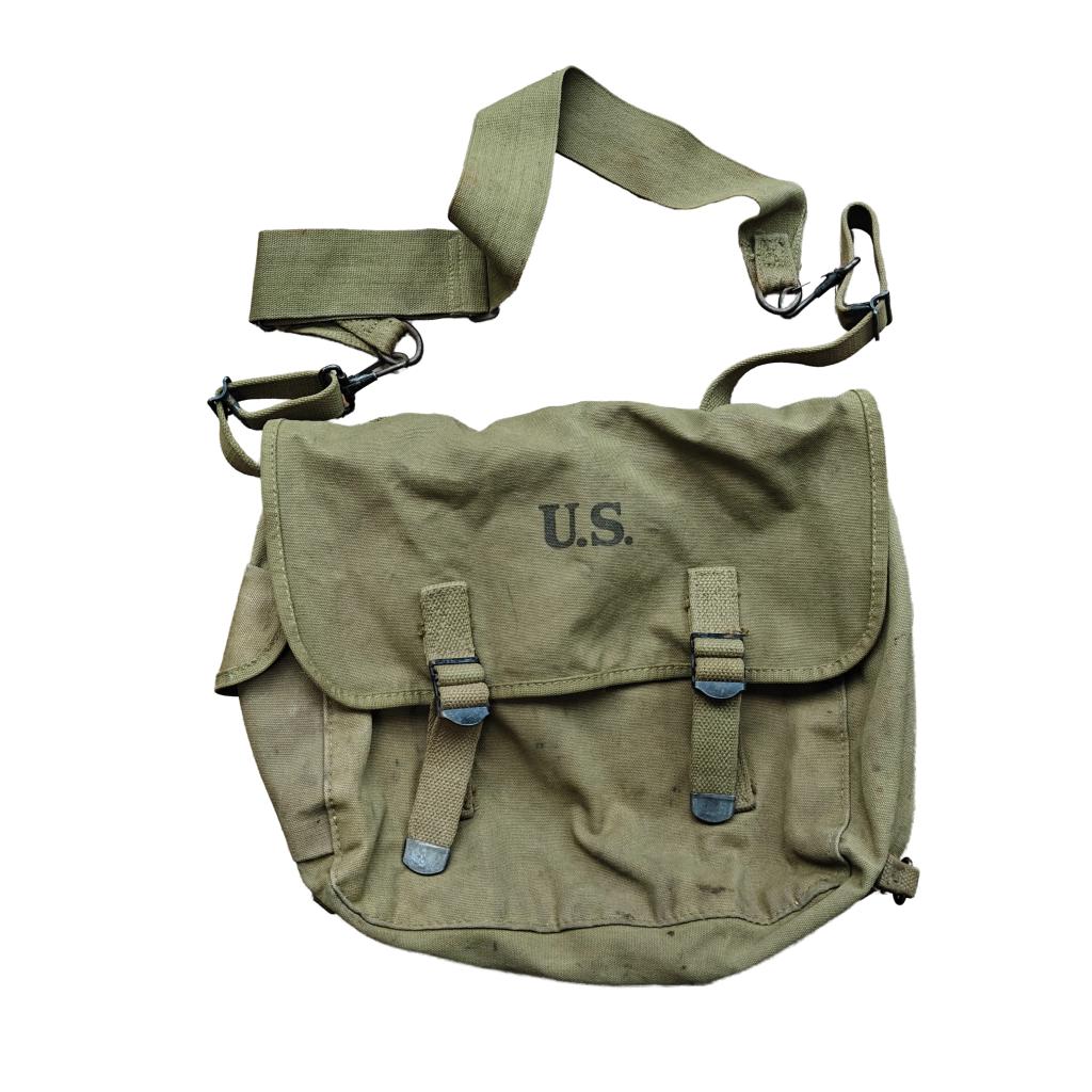 WWII US Musette Bag With Strap 1944, Verzamelen, Militaria | Tweede Wereldoorlog, Ophalen of Verzenden, Amerika