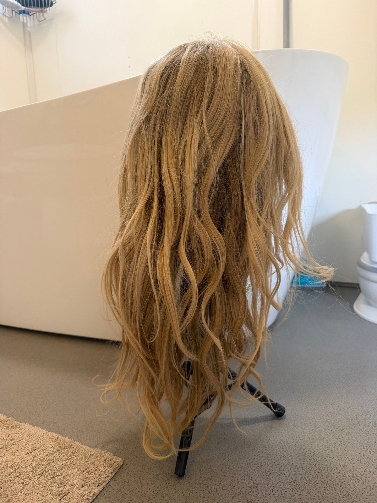 Haarstuk Hairexpressions 60 cm Blond, Sieraden, Tassen en Uiterlijk, Uiterlijk | Haarverzorging, Ophalen of Verzenden, Zo goed als nieuw