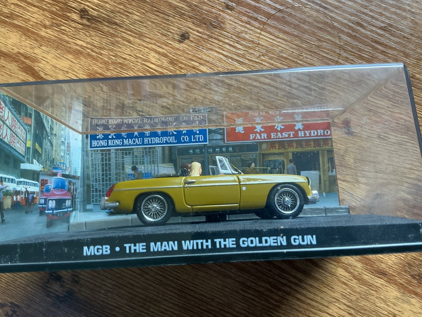 James Bond MGB The Man With The Golden Gun modelauto, Ophalen, Gebruikt, Auto, Overige merken