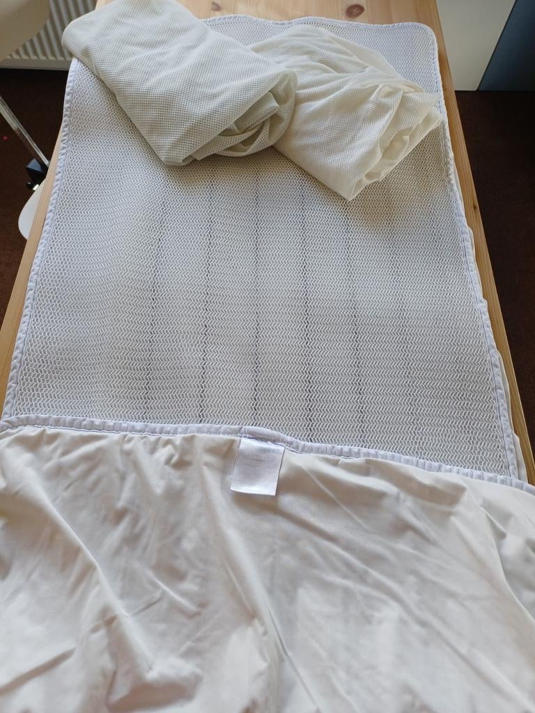 AeroSleep topper en 2 hoeslakens (peuter), Gebruikt, Overige maten, Beige, Overige typen