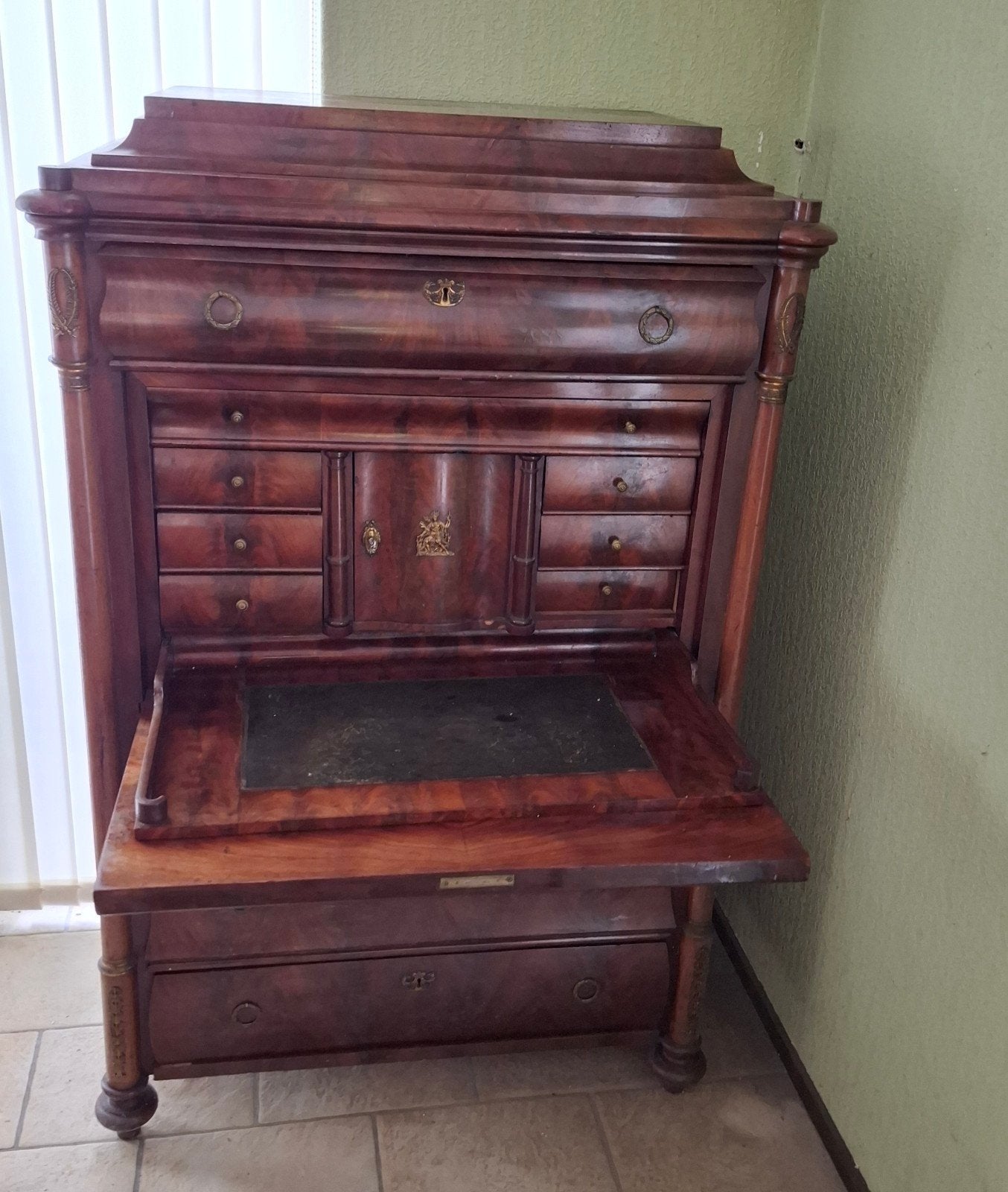 Antieke secretaire / vast bedrag € 95,-, Ophalen, Gebruikt