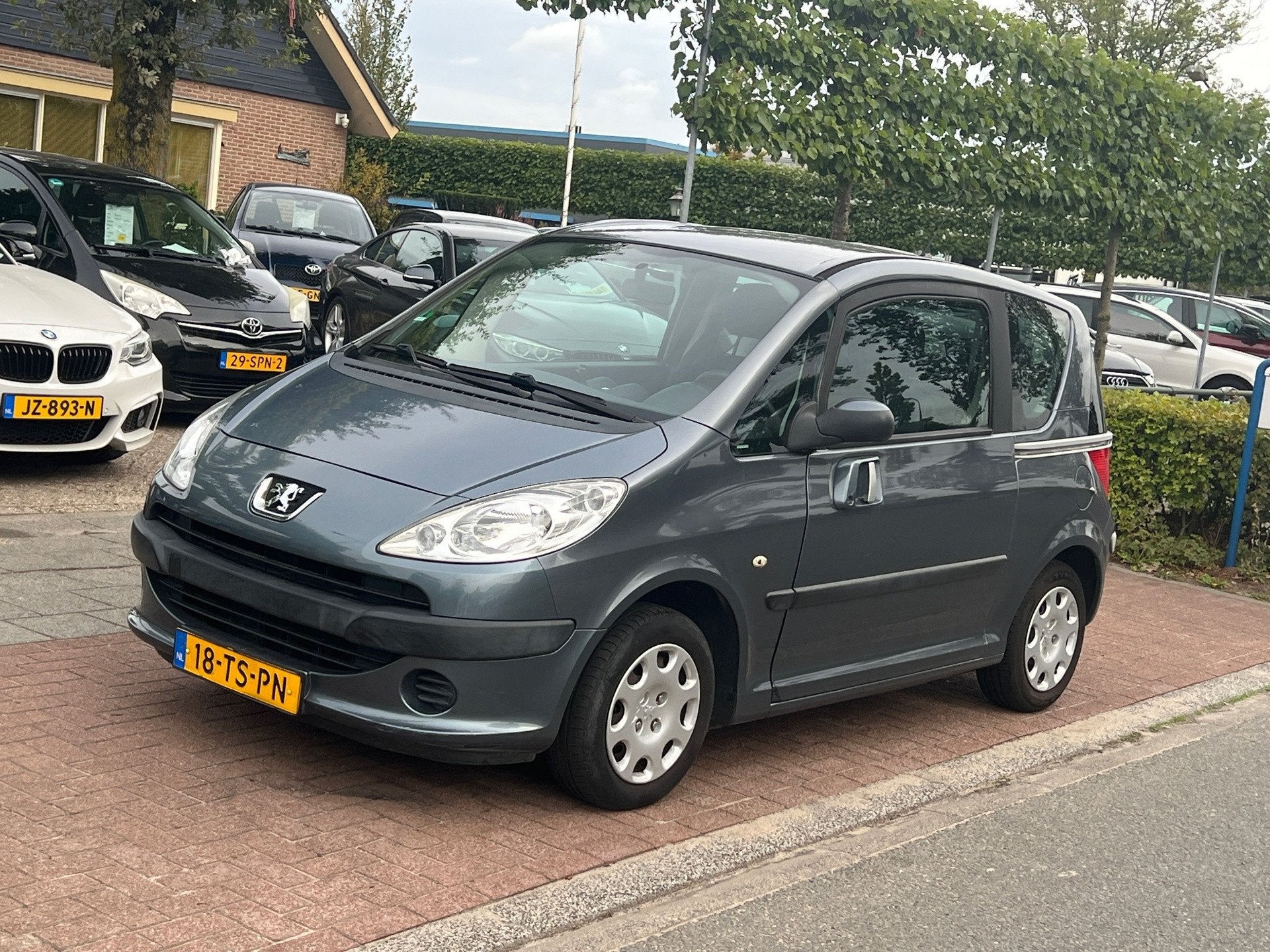 Peugeot 1007 1.4 * Brede Instap|APK 09-2027!, Voorwielaandrijving, 15 km/l, 4 cilinders, 4 stoelen