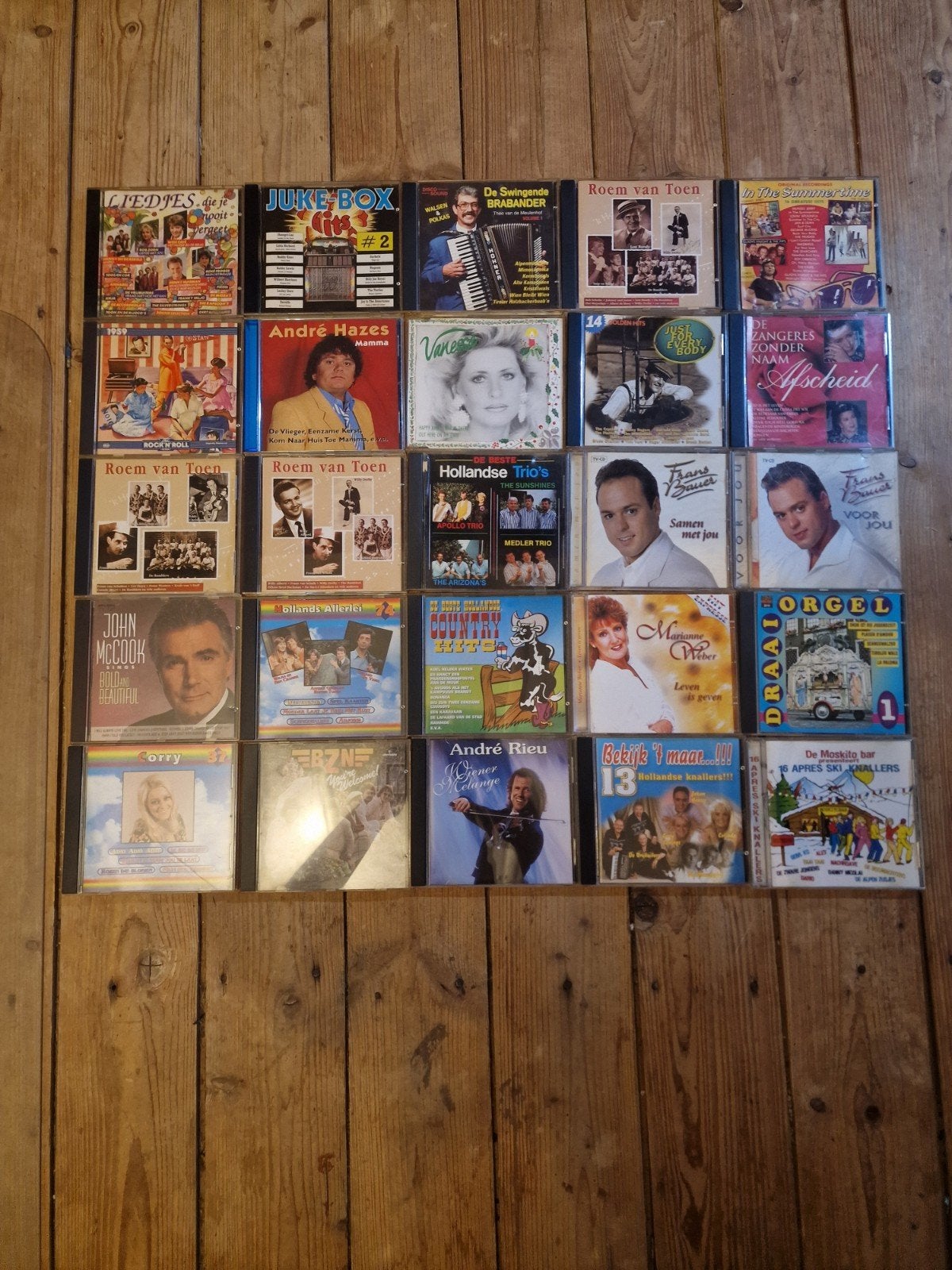 121 orginele cd's + 6 singeltjes. (Zie beschrijving), Ophalen, Gebruikt, Nederlandstalig