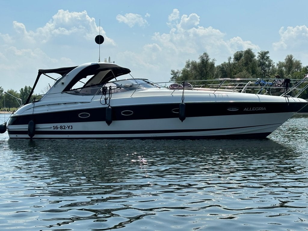 Bavaria 37 Sport 2004 - volledig refit 2024, Watersport en Boten, Motorboten en Motorjachten, Ophalen, Elektrisch, Koelkast
