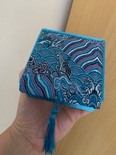 Turquoise blauwe zijde cadeau doos sieraden doosje nieuw, Ophalen of Verzenden, Nieuw, Feestartikel, Overige