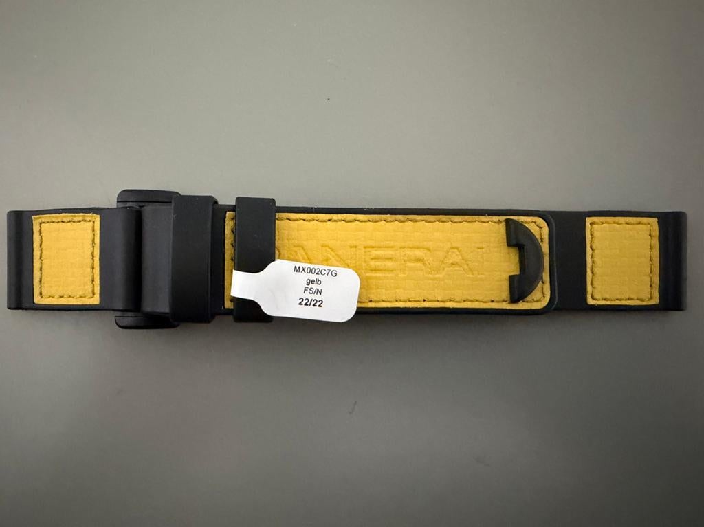 Originele Panerai horlogeband rubber zwart geel 22/22 mm, Ophalen of Verzenden, Zo goed als nieuw, Zwart, Minder dan 95 cm