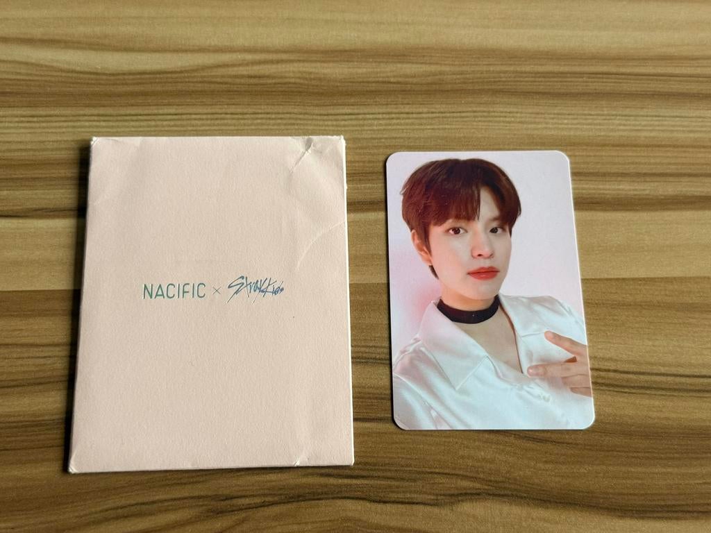 Stray Kids Seungmin shinny photo card nacific, Ophalen of Verzenden, Zo goed als nieuw, Foto of Kaart
