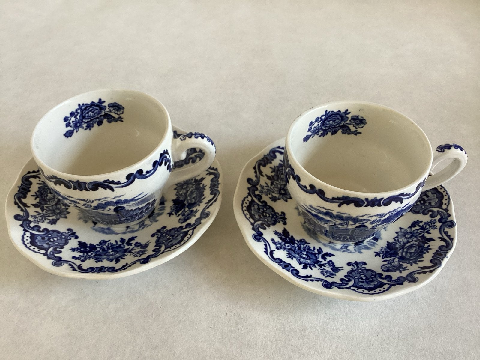 2 Enoch Wedgwood Tunstall Ltd. kopjes en schotel, Ophalen of Verzenden