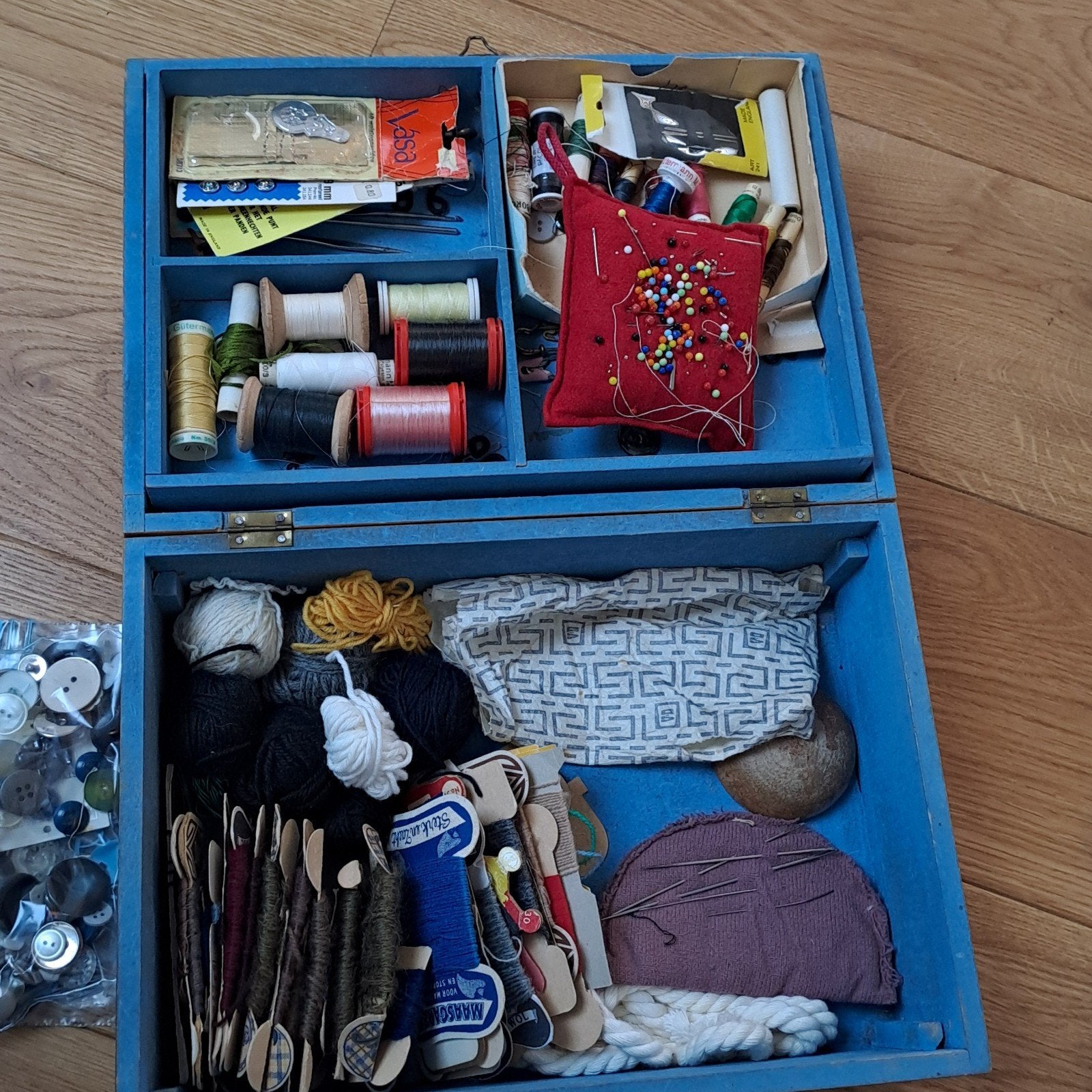 gevulde naaidoos, Hobby en Vrije tijd, Ophalen of Verzenden, Gebruikt, Overige typen